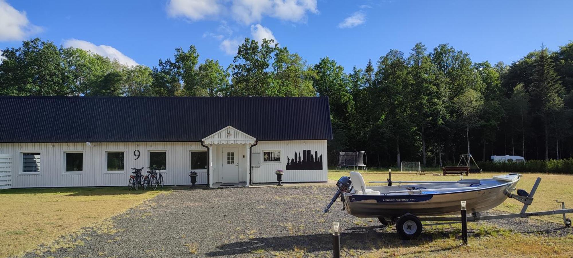 Boende I Malaskog, Near The Lake, Boat, Big Garden Ryssby Exteriör bild